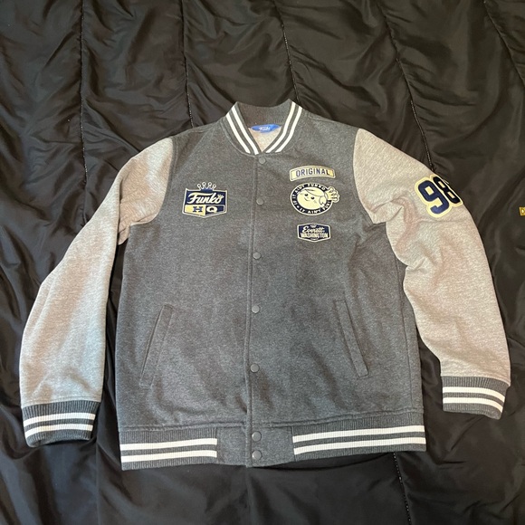 Men’s Funko Varsity jacket w/ Patches size Small Everett Freddy Funko Exclusive - Picture 4 of 13